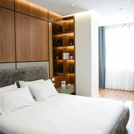 The Wilson Tirana Hotel Ngoại thất bức ảnh