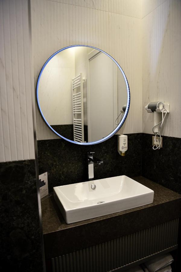 The Wilson Tirana Hotel Ngoại thất bức ảnh